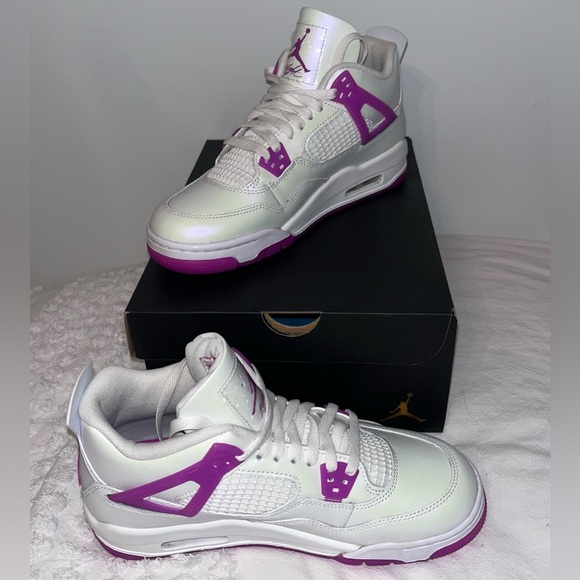 Jordan 4 Retro Edge OG GS White/ Hyper Violet / 7Y - Picture 1 of 6